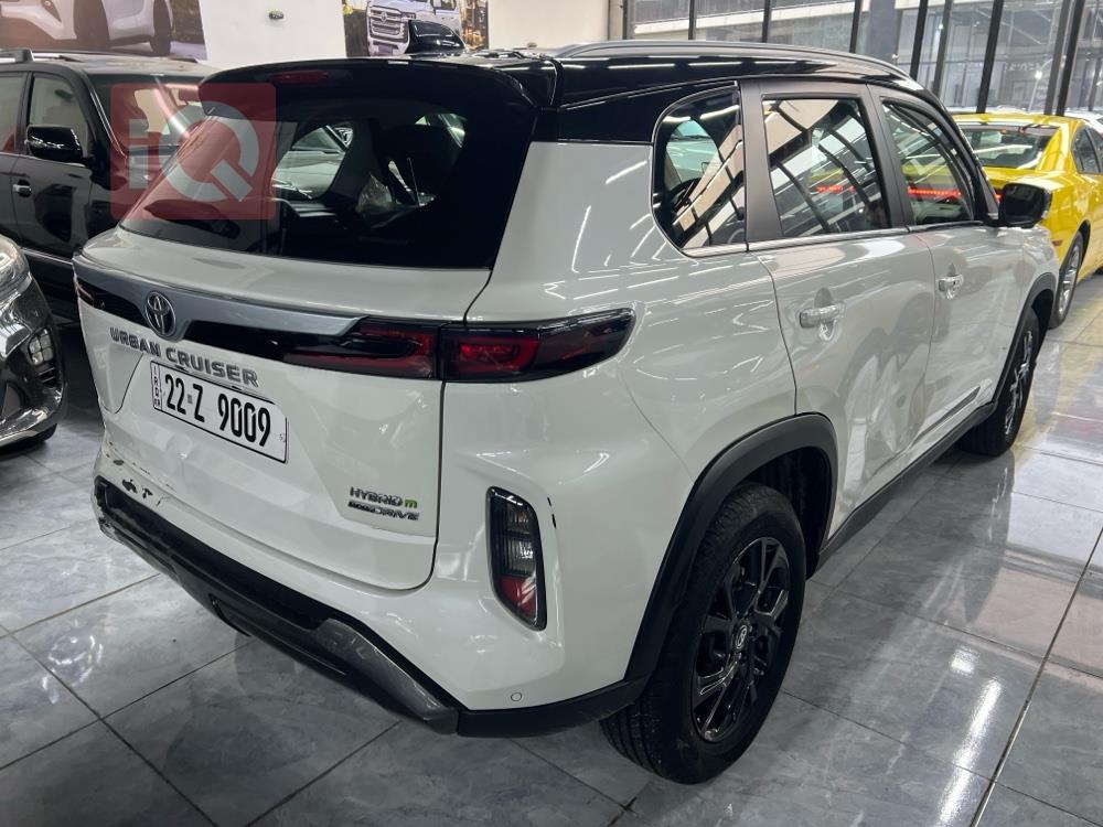 تۆیۆتا ئۆربان کرۆزەر